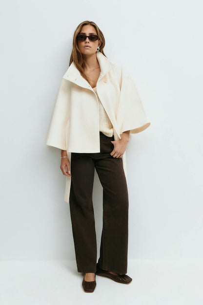 Belt cape jacket - White