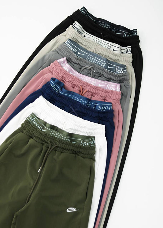 NKE BAGGY SWEATPANTS